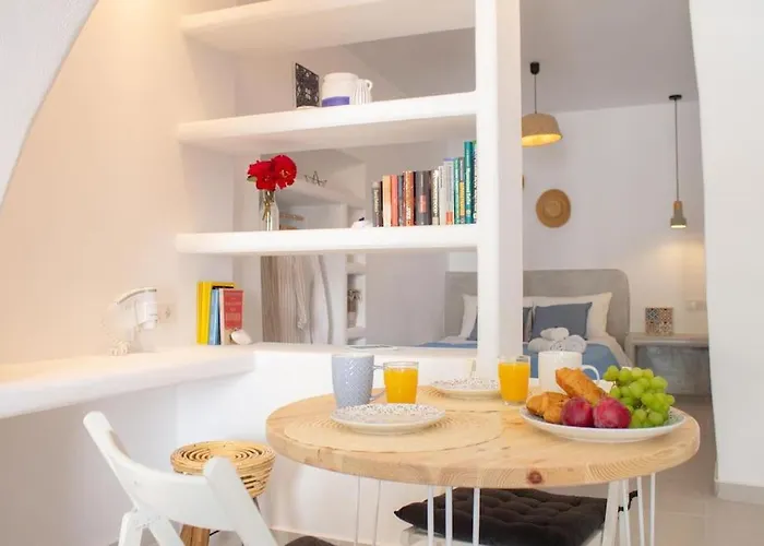 Traditional Arch House Paros דירה *